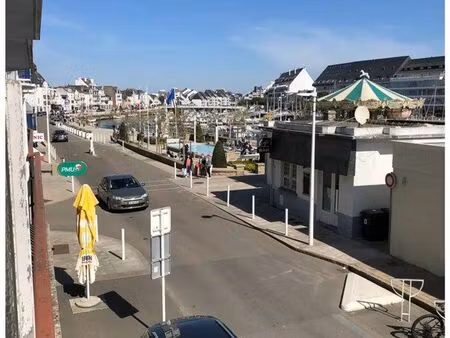 studio avec balcon - vue port