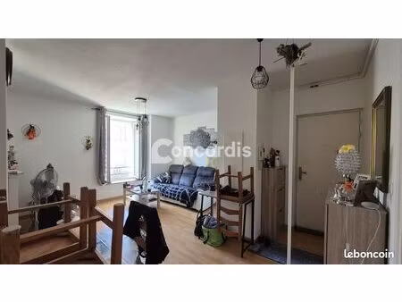 appartement 3 pièces 49 m²