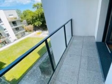 2 pièces 36m2 2éme étage  balcon et parking