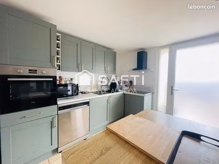 propriété 4 pièces 96 m²
