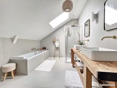 longère 6 pièces 190 m²