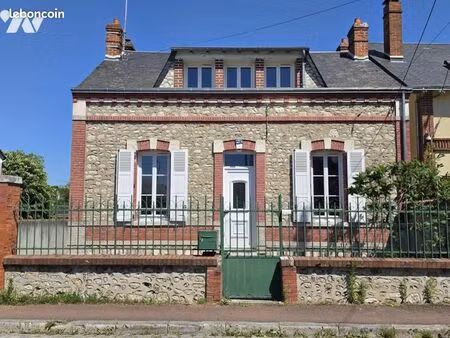 maison 4 pièces 92 m²
