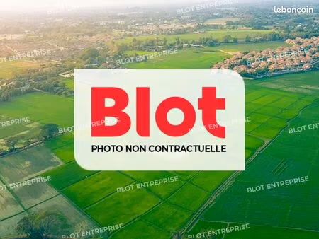 terrain 8 198 m² melesse