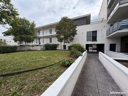 appartement 3 pièces 65 m²