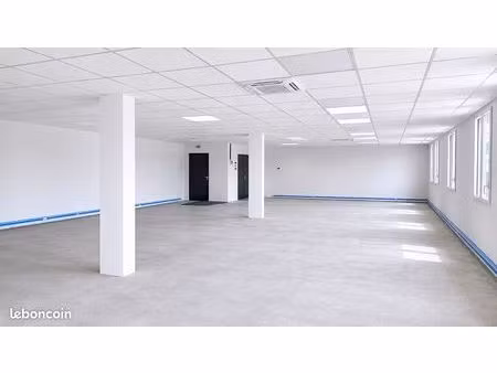 à louer – vitré – bureaux neufs 137 m²
