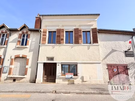 maison 7 pièces 160 m²