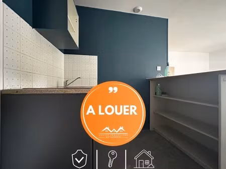 studio 1 pièce 28 m²