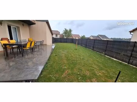 appartement avec exterieur terrasse + jardin