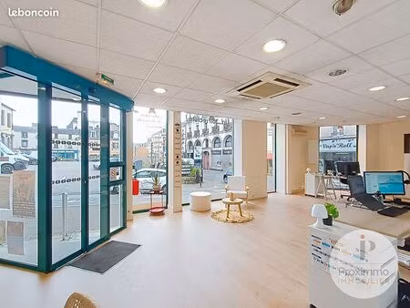 local commercial 82 m² redon