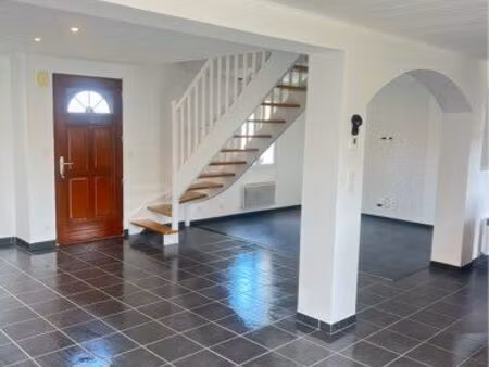 maison *4 pièces *derval