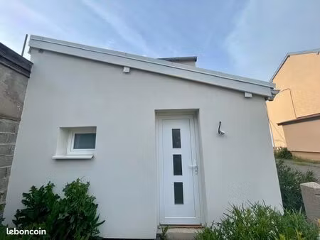 maison mitoyenne d un côté