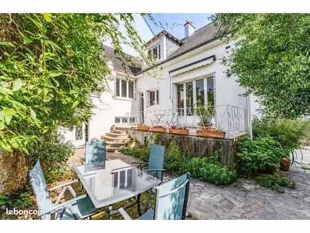 propriété 7 pièces 160 m²