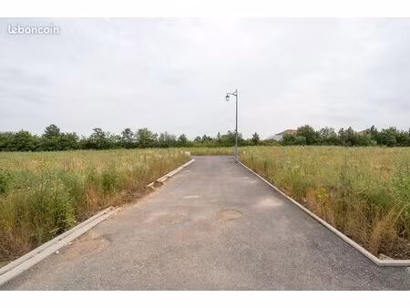 terrain 593 m² tomblaine