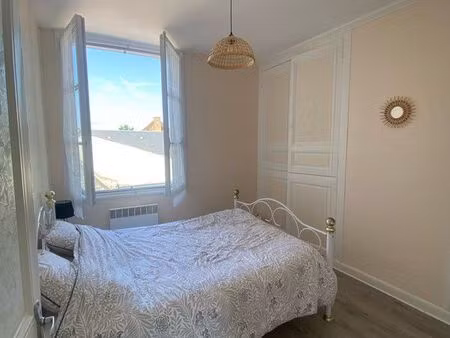 appartement lumineux meublé bléré centre
