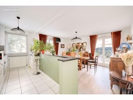 appartement f3 - 72m2  au calme  essey les nancy centre - garage + parking + jardin