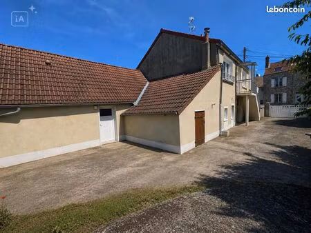 immeuble 133 m² la chapelle saint mesmin