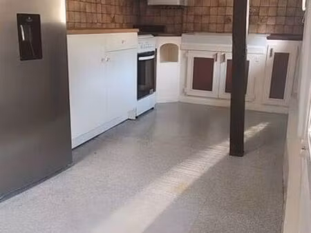 appartement 3 pièces 77 m²
