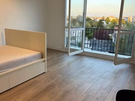 appartement t1 bis meublé de 31 m² – tours nord – résidence la haute chevalerie