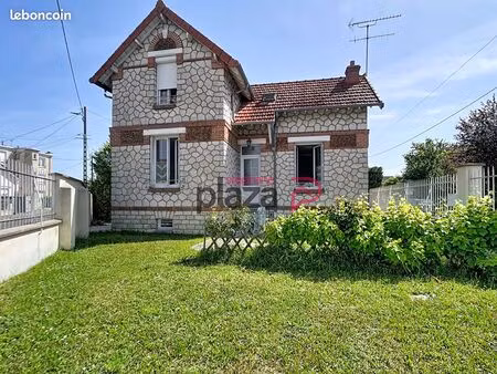 maison 4 pièces 104 m²