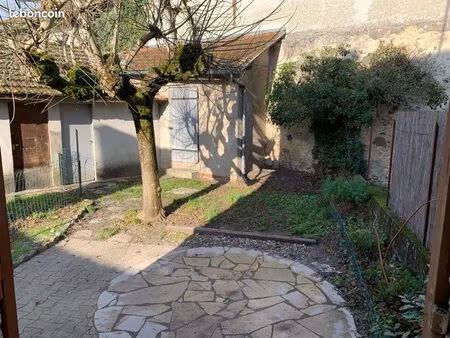 maison de ville mitoyenne 50m2 avec jardin