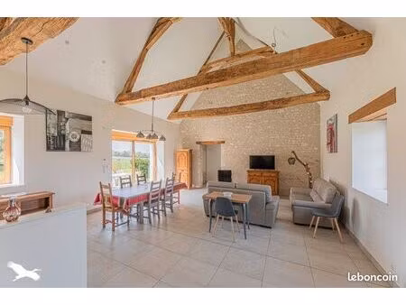 longère 5 pièces 169 m²