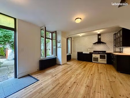 maison de ville 5 pièces 81 m²