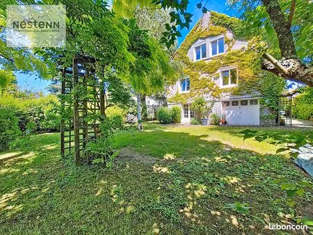 maison 8 pièces 214 m²