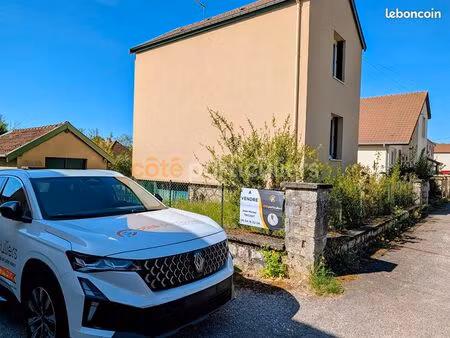 pavillon 4 pièces 77 m²