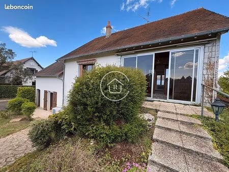 maison 7 pièces 151 m²