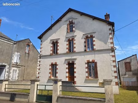 maison 6 pièces 93 m²