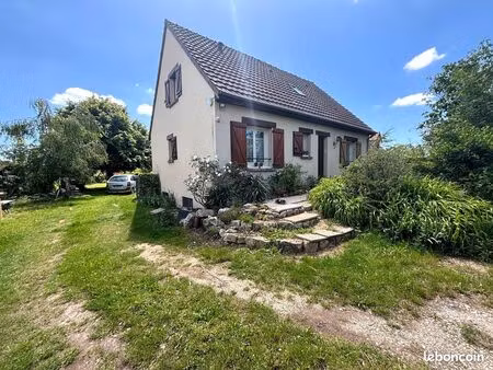 maison 7 pièces 140 m²