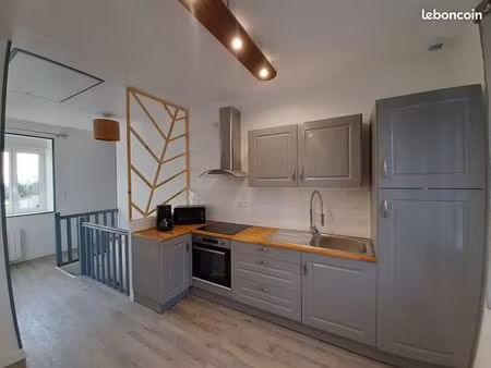 appartement t3 meublé refait à neuf récemment