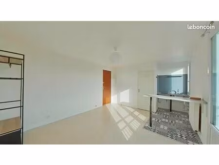 studio 1 pièce 24 m²
