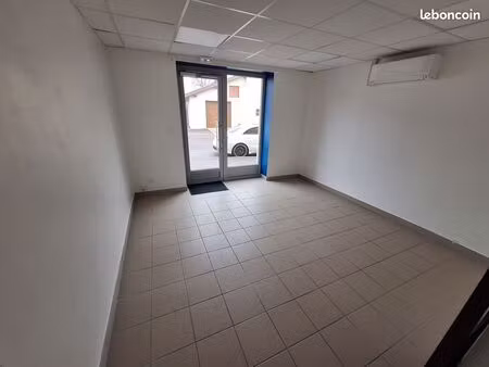 local commercial  bureaux