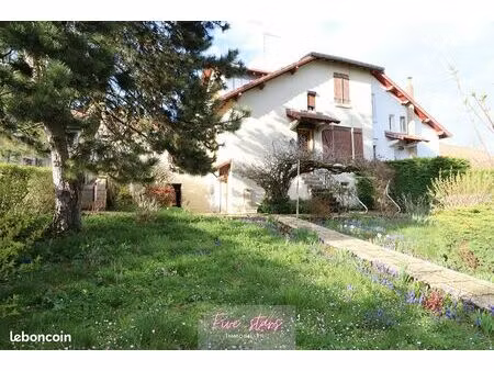 maison 3 pièces 80 m²