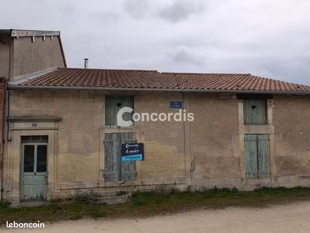 maison 3 pièces 90 m²