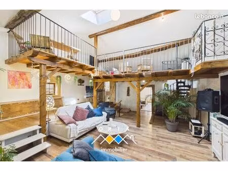 maison 7 pièces 203 m²