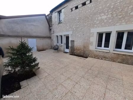 maison à louer centre ville preuilly-sur-claise