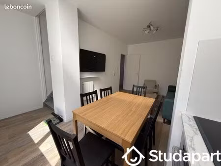 chambre 1 pièce 11 m²
