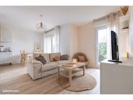 appartement avec terrasse - 2 pièces - 42 m2