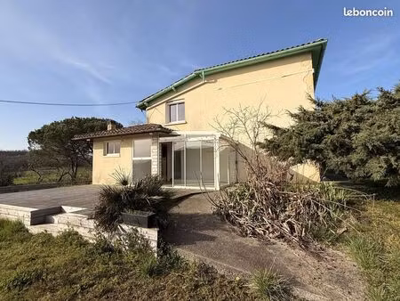 maison de campagne de 7 pièces et hangar