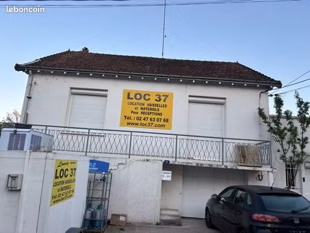 local commercial