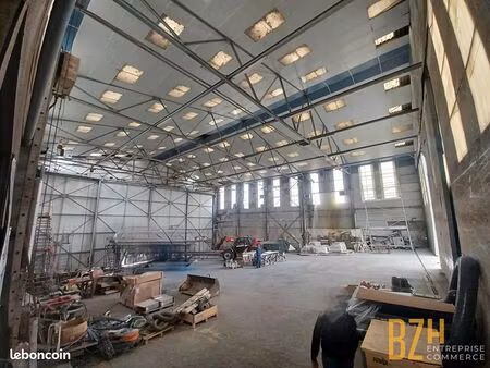local 2670 m² lorient
