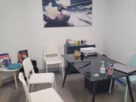 local professionnel à vendre - 48 mz