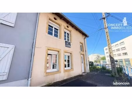 maison de ville 6 pièces 122 m²