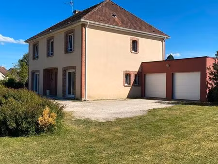 maison à saint-amand en puisaye