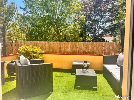 très beau t3-4 terrasse parking