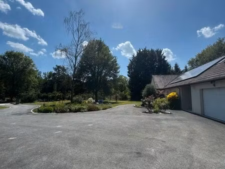 belle propriété au calme avec dépendances et extérieurs exceptionnels