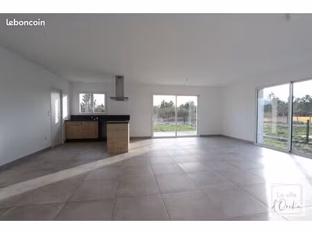 maison récente 103m2 de 2023  4 pièces  3 chambres  garage et jardin piscinable face à la 