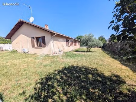 villa 7 pièces 111 m²